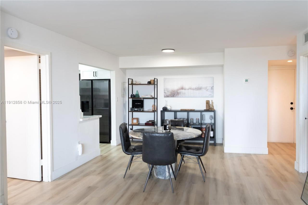 Real estate property located at 13155 Ixora Ct #512, Miami-dade, Keystone Harbor Club Cond, North Miami, FL