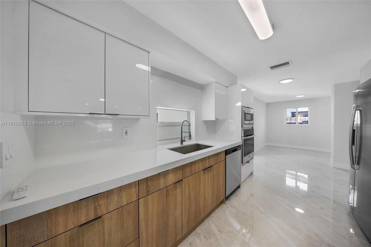 Real estate property located at 4500 Monroe St, Broward, Hollywood Hills, Hollywood, FL