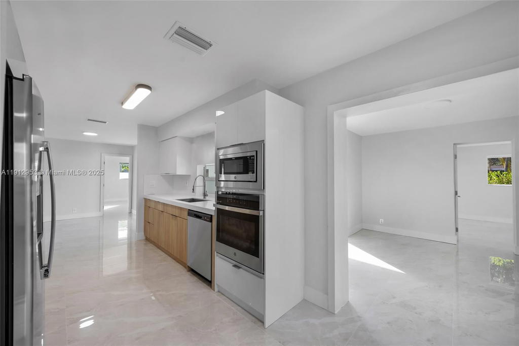 Real estate property located at 4500 Monroe St, Broward, Hollywood Hills, Hollywood, FL