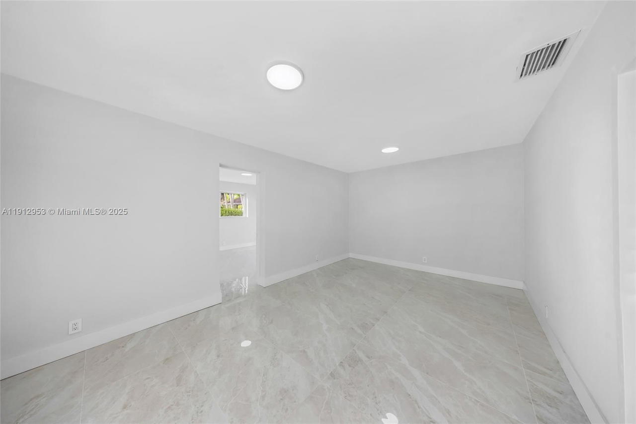 Real estate property located at 4500 Monroe St, Broward, Hollywood Hills, Hollywood, FL