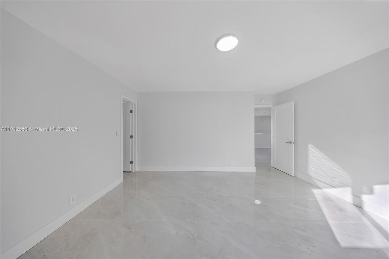 Real estate property located at 4500 Monroe St, Broward, Hollywood Hills, Hollywood, FL