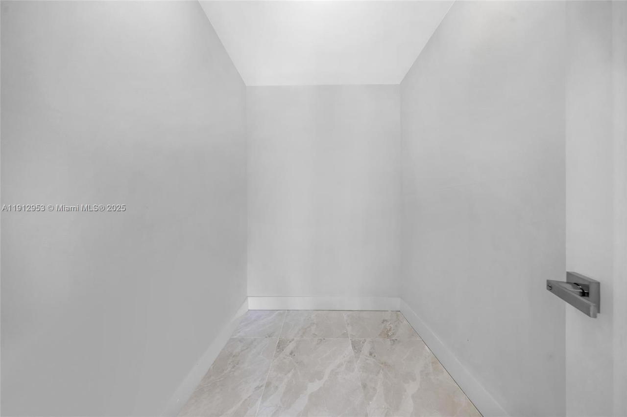 Real estate property located at 4500 Monroe St, Broward, Hollywood Hills, Hollywood, FL