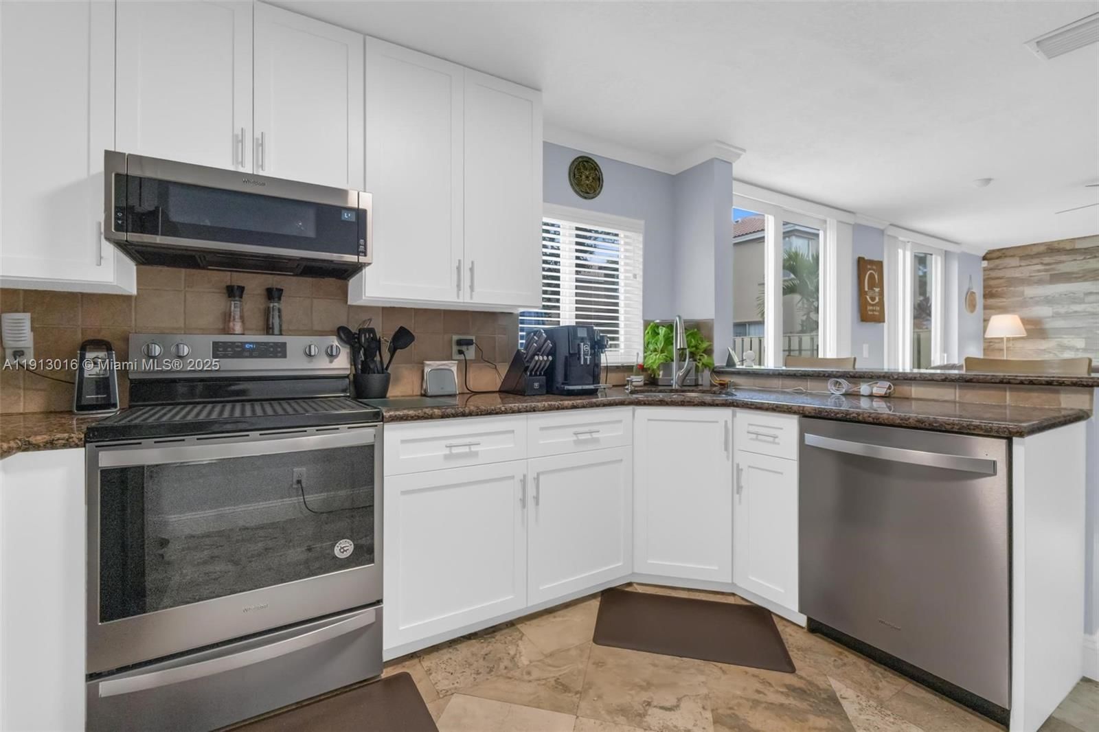 Real estate property located at 10700 12th Ct, Broward, Minto Plantation-1, Plantation, FL