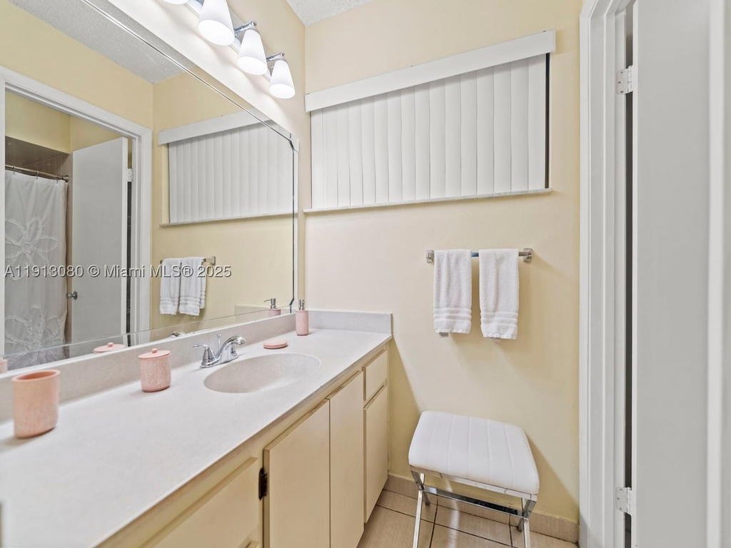 Real estate property located at 13350 91st Ter C, Miami-dade, Calusa Point, Miami, FL