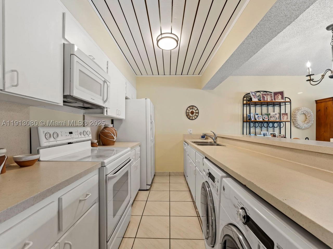 Real estate property located at 13350 91st Ter C, Miami-dade, Calusa Point, Miami, FL