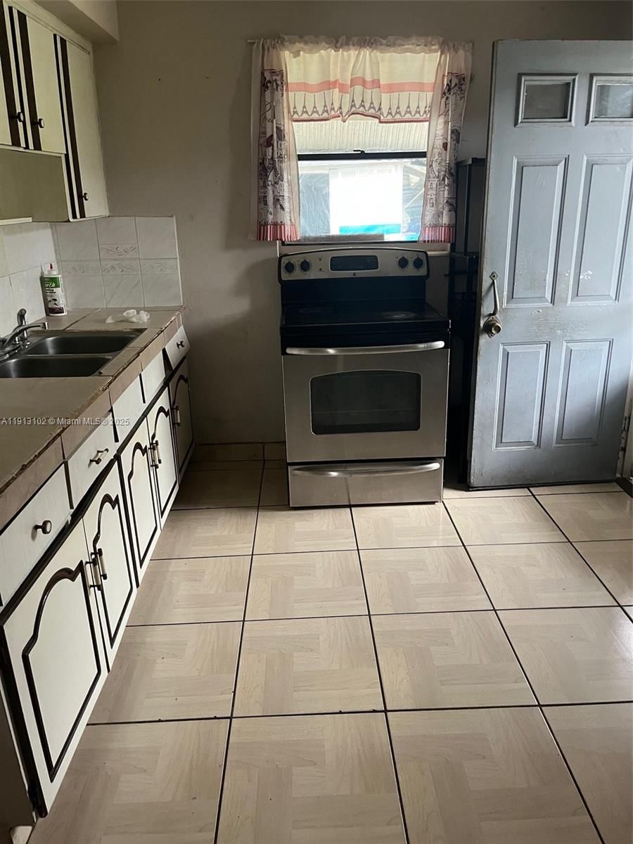 Real estate property located at 4620 26th St, Broward, Hyde Park First Sec, West Park, FL