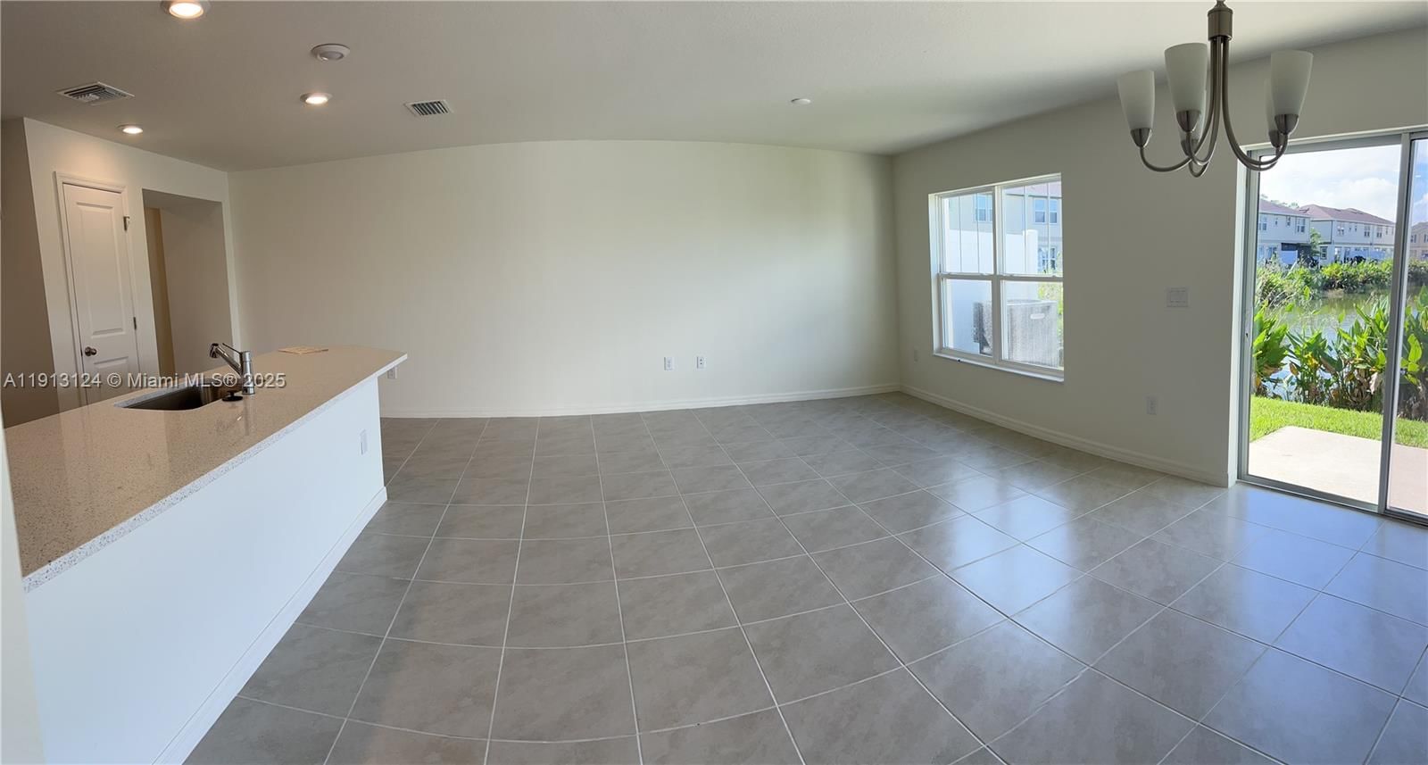 Real estate property located at 15031 Caspian Tern CT #105, Lee, Bayshore Commons As Desc, Fort Myers, FL