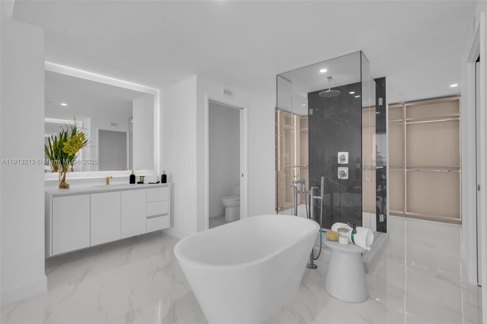 Real estate property located at 700 24th St #5602, Miami-dade, Bay Breeze, Miami, FL