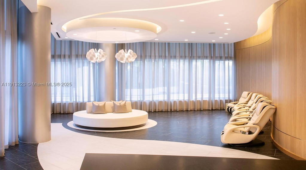 Real estate property located at 851 1st Ave #1811, Miami-dade, Paramount Miami Worldcente, Miami, FL