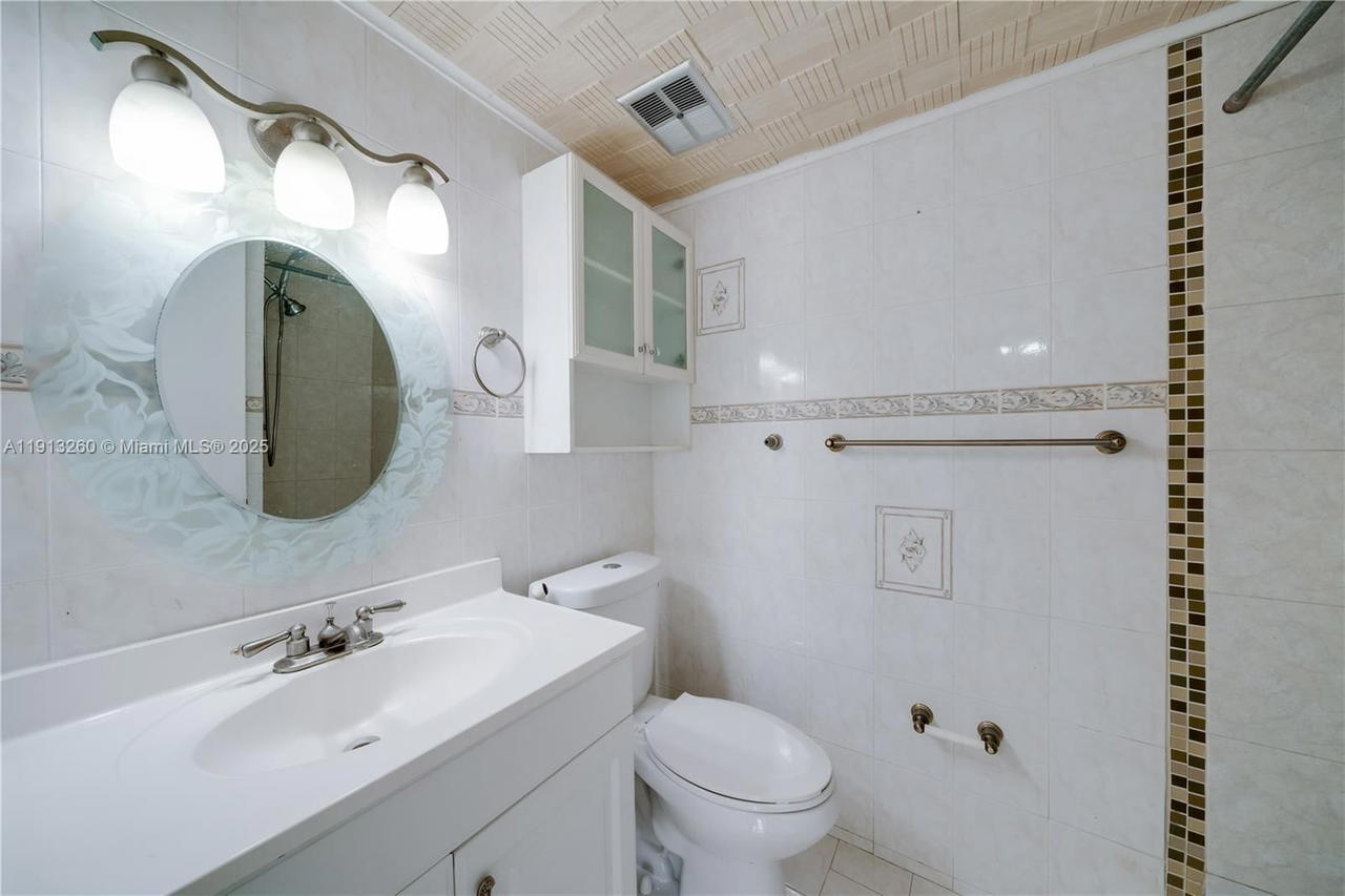 Real estate property located at 4855 7th St #409-6, Miami-dade, Sunset Villas Phase Ii Co, Miami, FL
