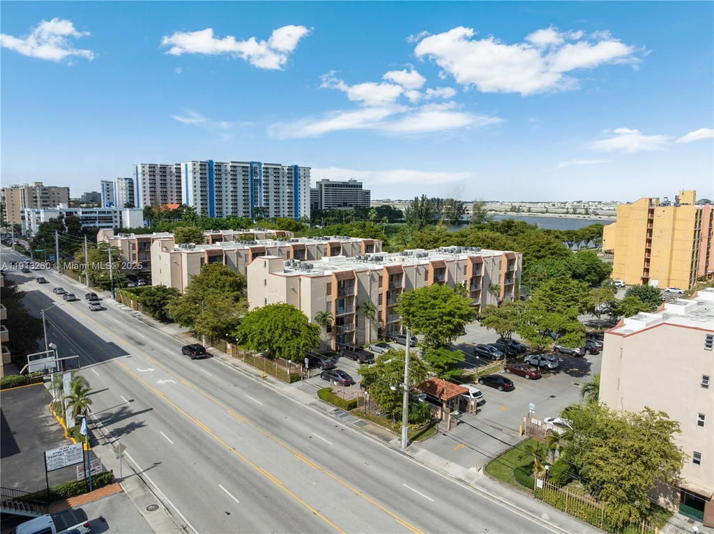 Real estate property located at 4855 7th St #409-6, Miami-dade, Sunset Villas Phase Ii Co, Miami, FL
