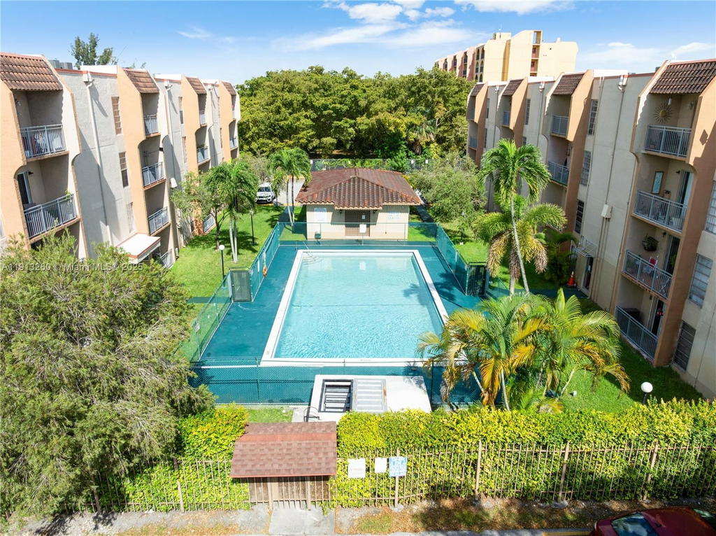 Real estate property located at 4855 7th St #409-6, Miami-dade, Sunset Villas Phase Ii Co, Miami, FL