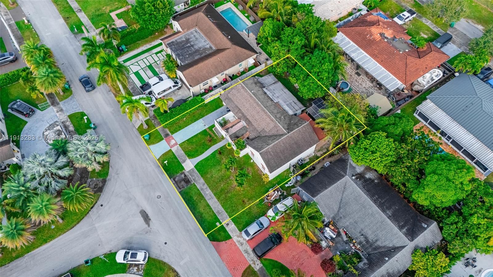 Real estate property located at 12535 219th St, Miami-dade, Hainlin Mill Estates Sec, Miami, FL