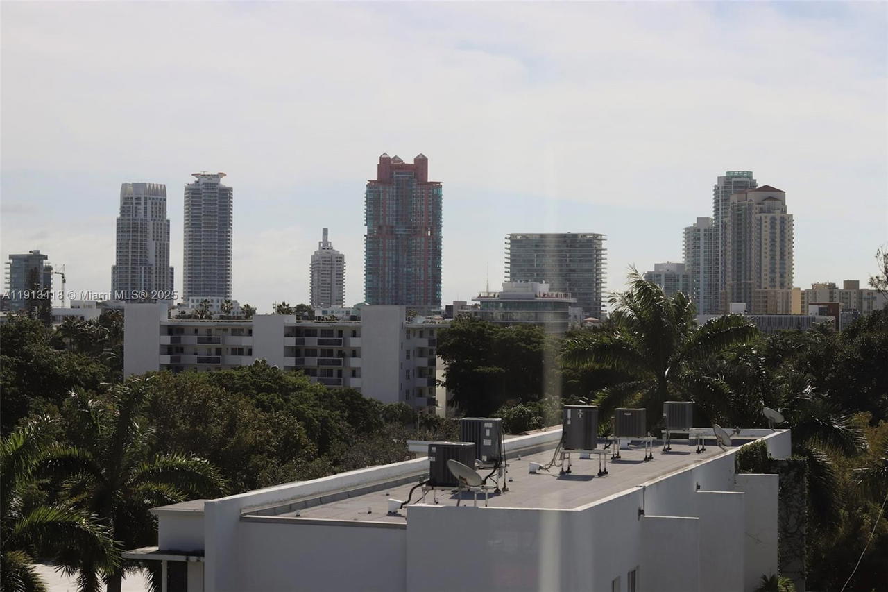 Real estate property located at 1130 11th St #6A, Miami-dade, Apollo Condo, Miami Beach, FL