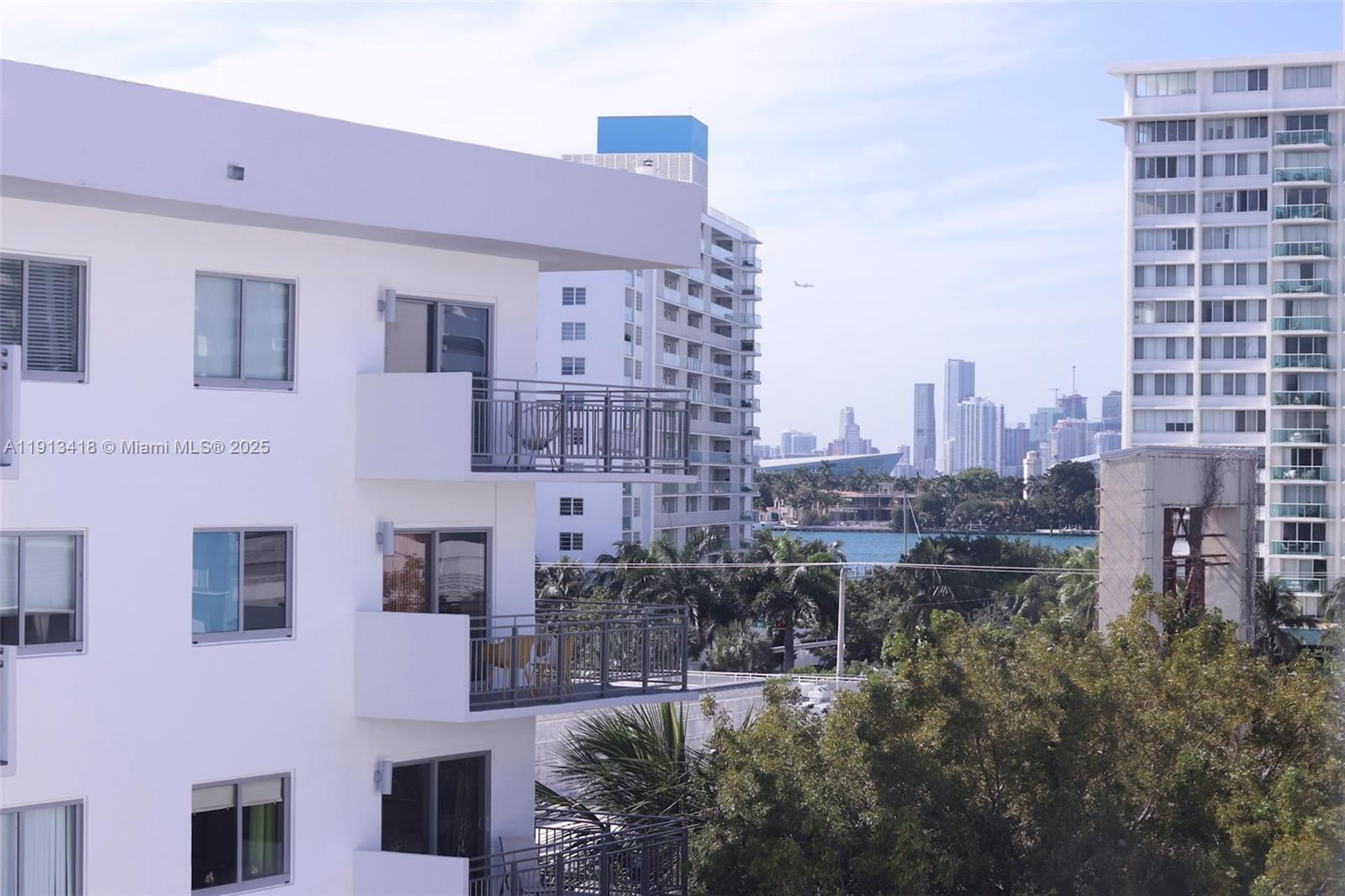 Real estate property located at 1130 11th St #6A, Miami-dade, Apollo Condo, Miami Beach, FL