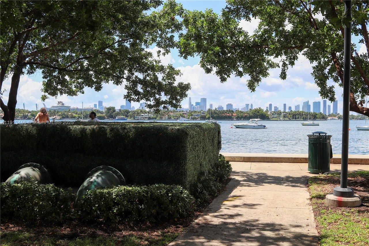 Real estate property located at 1130 11th St #6A, Miami-dade, Apollo Condo, Miami Beach, FL