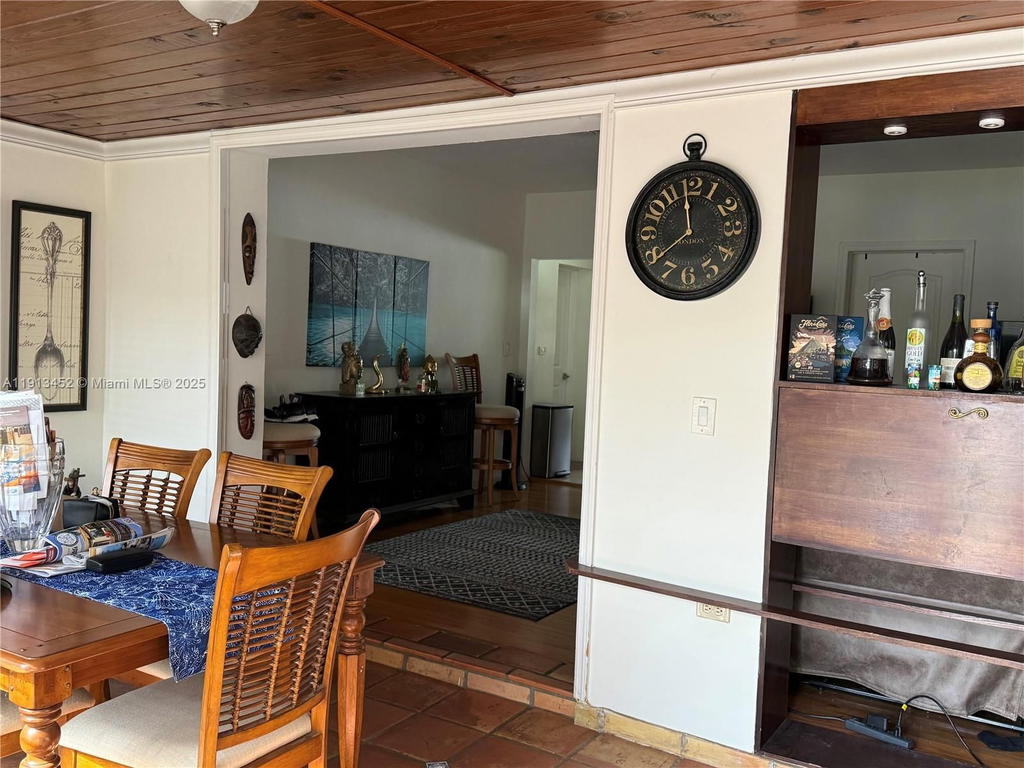 Real estate property located at 511 Oriole Ave, Miami-dade, Kent Estates, Miami Springs, FL