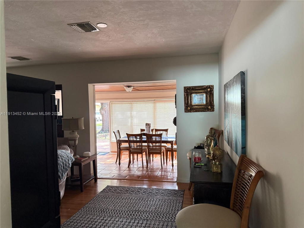Real estate property located at 511 Oriole Ave, Miami-dade, Kent Estates, Miami Springs, FL
