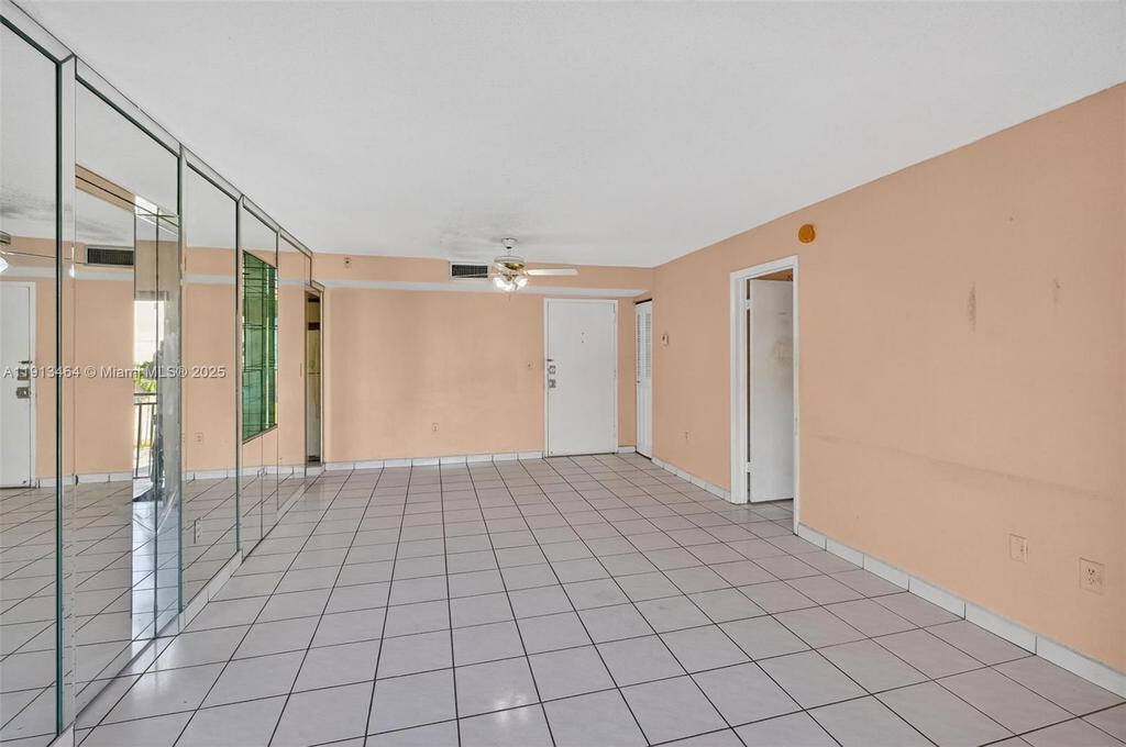 Real estate property located at 4841 7th St #309-4, Miami-dade, Sunset Villas Phase Ii Co, Miami, FL