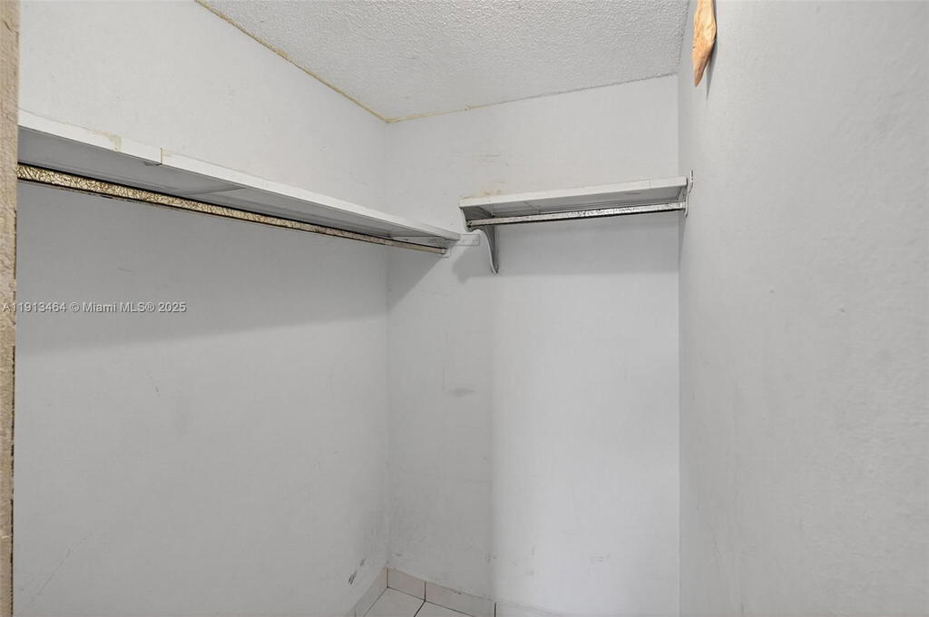Real estate property located at 4841 7th St #309-4, Miami-dade, Sunset Villas Phase Ii Co, Miami, FL