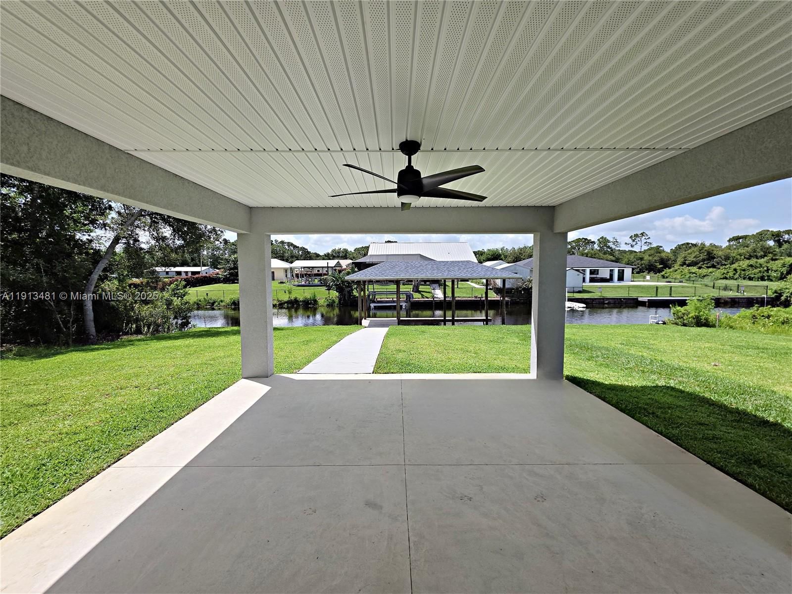 Real estate property located at 157 MANGO RD NE, Highlands, Placid Lakes, Lake Placid, FL