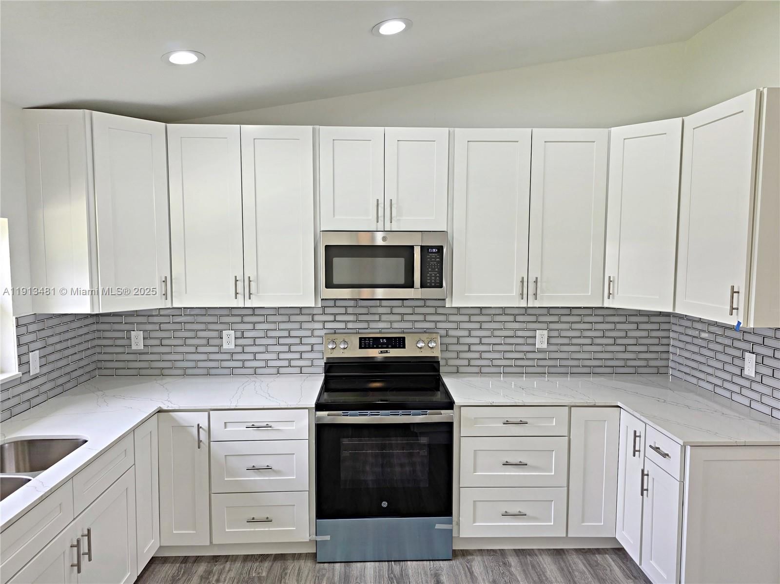 Real estate property located at 157 MANGO RD NE, Highlands, Placid Lakes, Lake Placid, FL