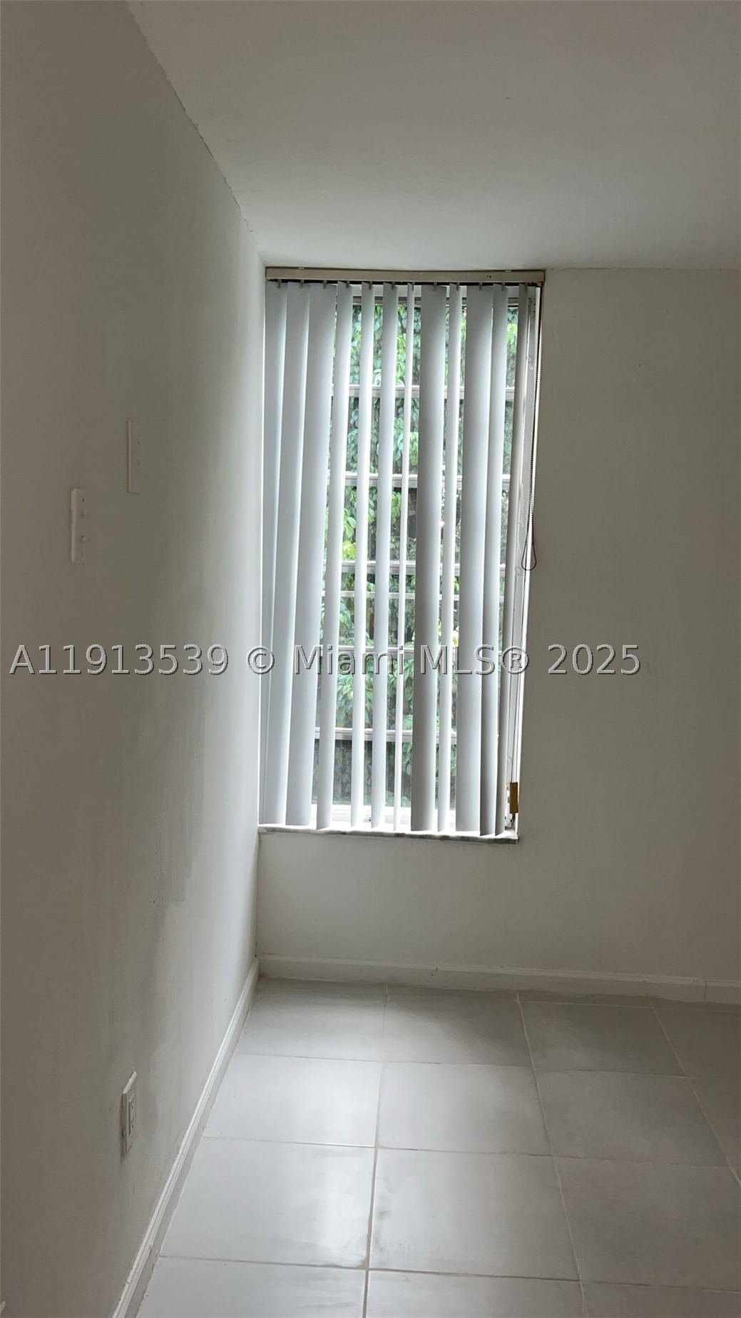 Real estate property located at 8860 Fontainebleau Blvd #403, Miami-dade, San Marco Condo, Miami, FL