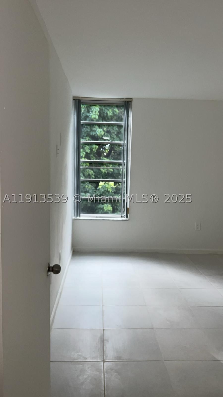 Real estate property located at 8860 Fontainebleau Blvd #403, Miami-dade, San Marco Condo, Miami, FL