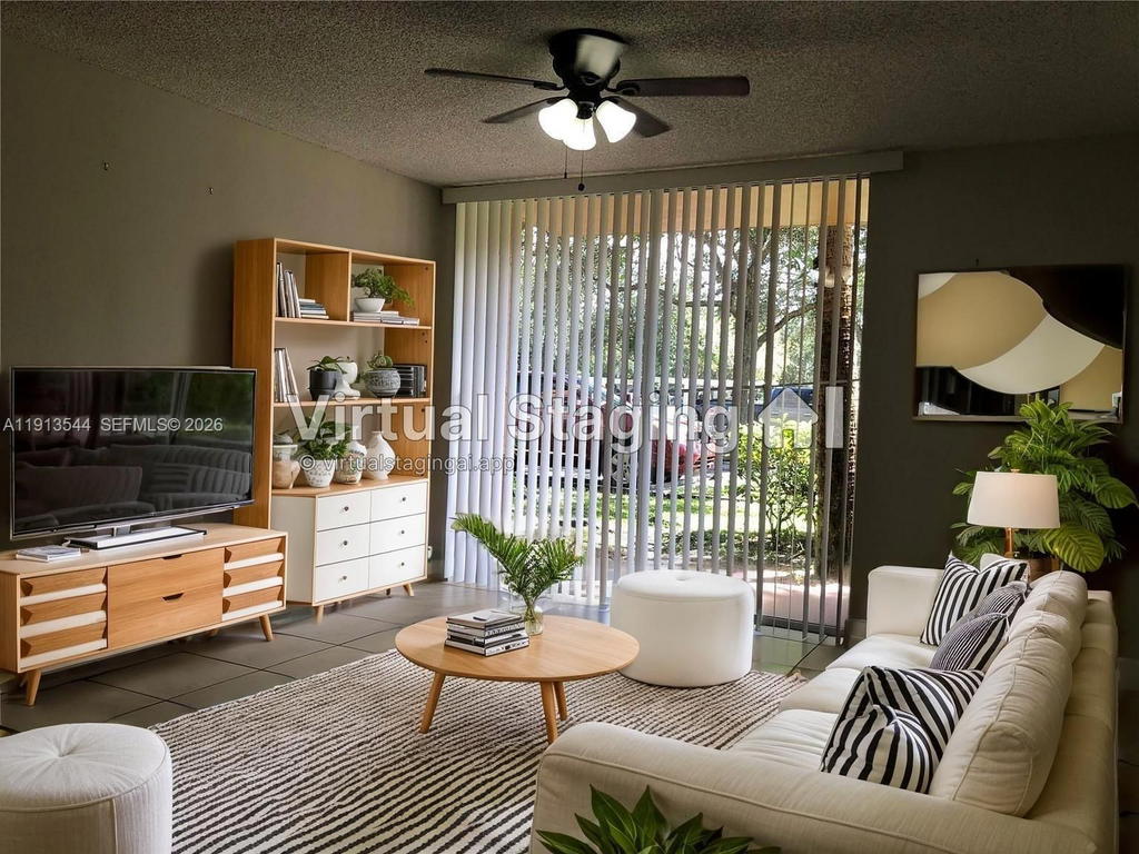 Real estate property located at 10757 Cleary Blvd #104, Broward, Lakes Of Jacaranda Condo, Plantation, FL