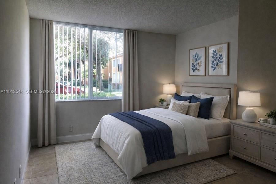 Real estate property located at 10757 Cleary Blvd #104, Broward, Lakes Of Jacaranda Condo, Plantation, FL