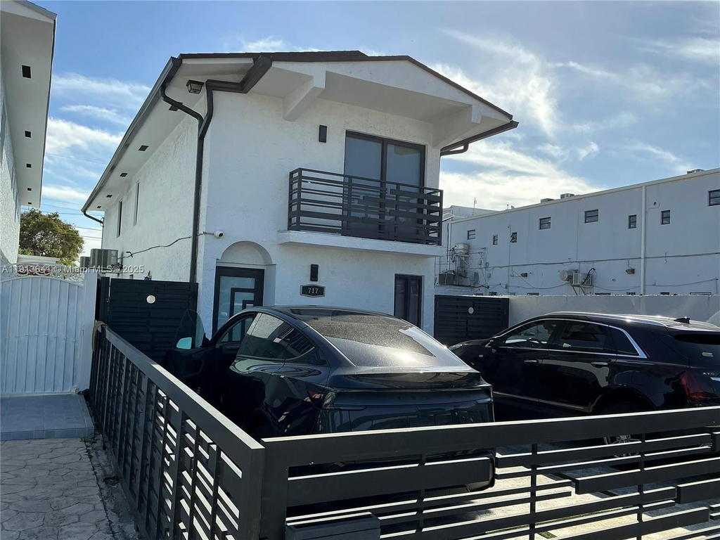 Real estate property located at 717 Tamiami Canal Rd, Miami-dade, Flagami Sec A, Miami, FL