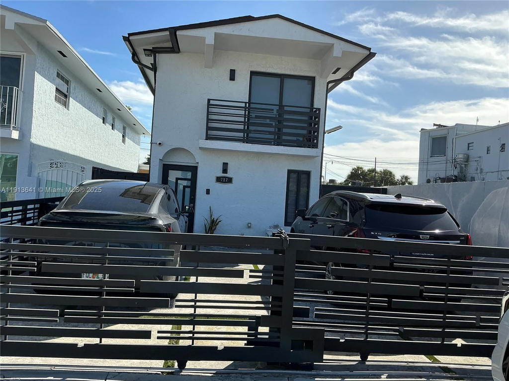 Real estate property located at 717 Tamiami Canal Rd, Miami-dade, Flagami Sec A, Miami, FL