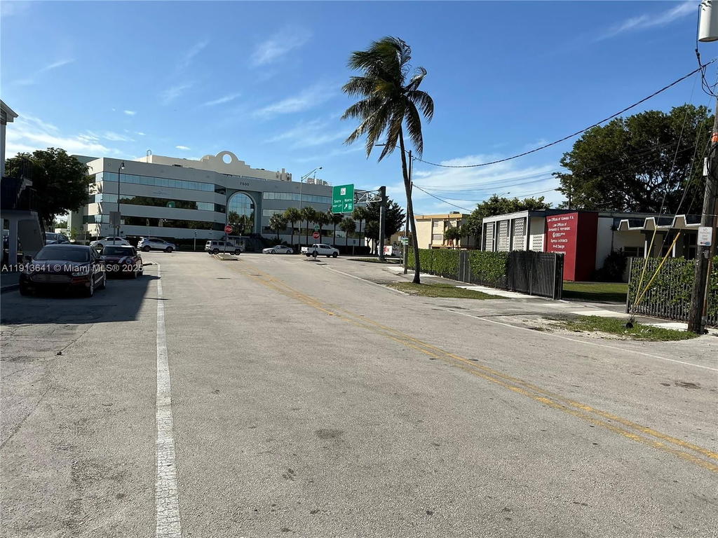 Real estate property located at 717 Tamiami Canal Rd, Miami-dade, Flagami Sec A, Miami, FL