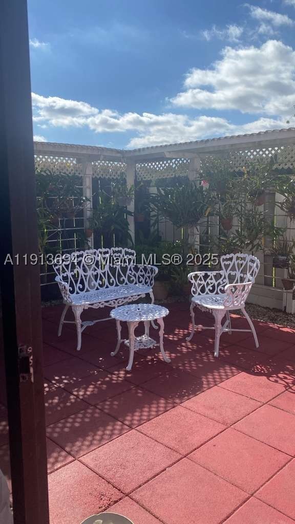 Real estate property located at 10454 5th Ter #4-30, Miami-dade, Spring Lakes Village Ii, Miami, FL