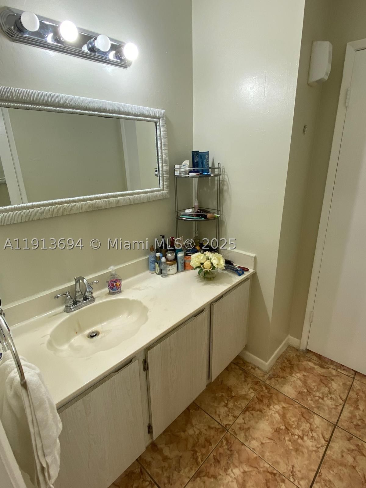 Real estate property located at 10454 5th Ter #4-30, Miami-dade, Spring Lakes Village Ii, Miami, FL
