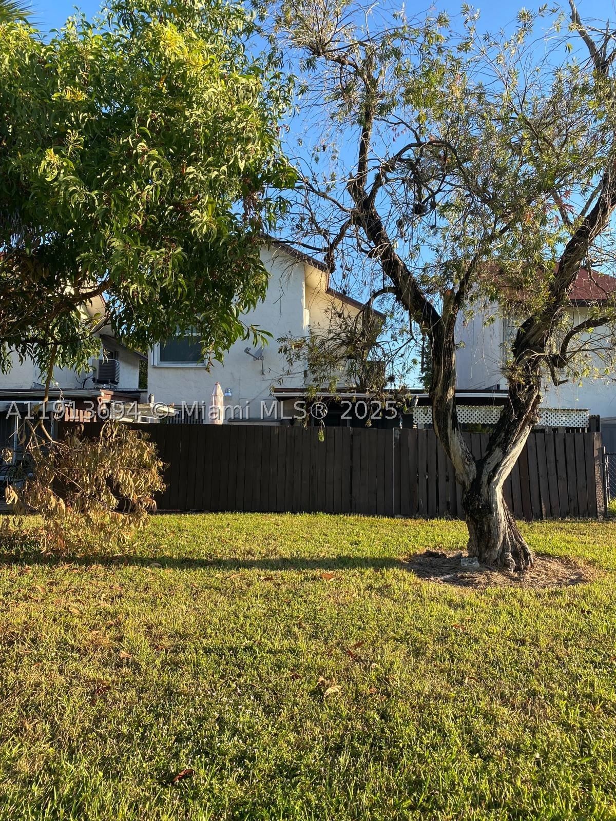 Real estate property located at 10454 5th Ter #4-30, Miami-dade, Spring Lakes Village Ii, Miami, FL