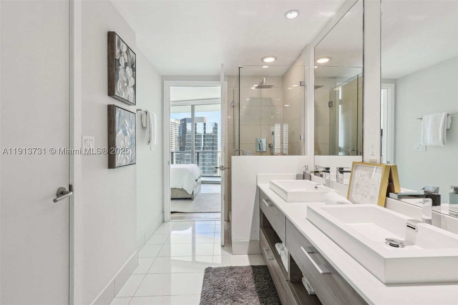 Real estate property located at 1300 Miami Ave #2404, Miami-dade, 1300 S Miami Avenue Condo, Miami, FL