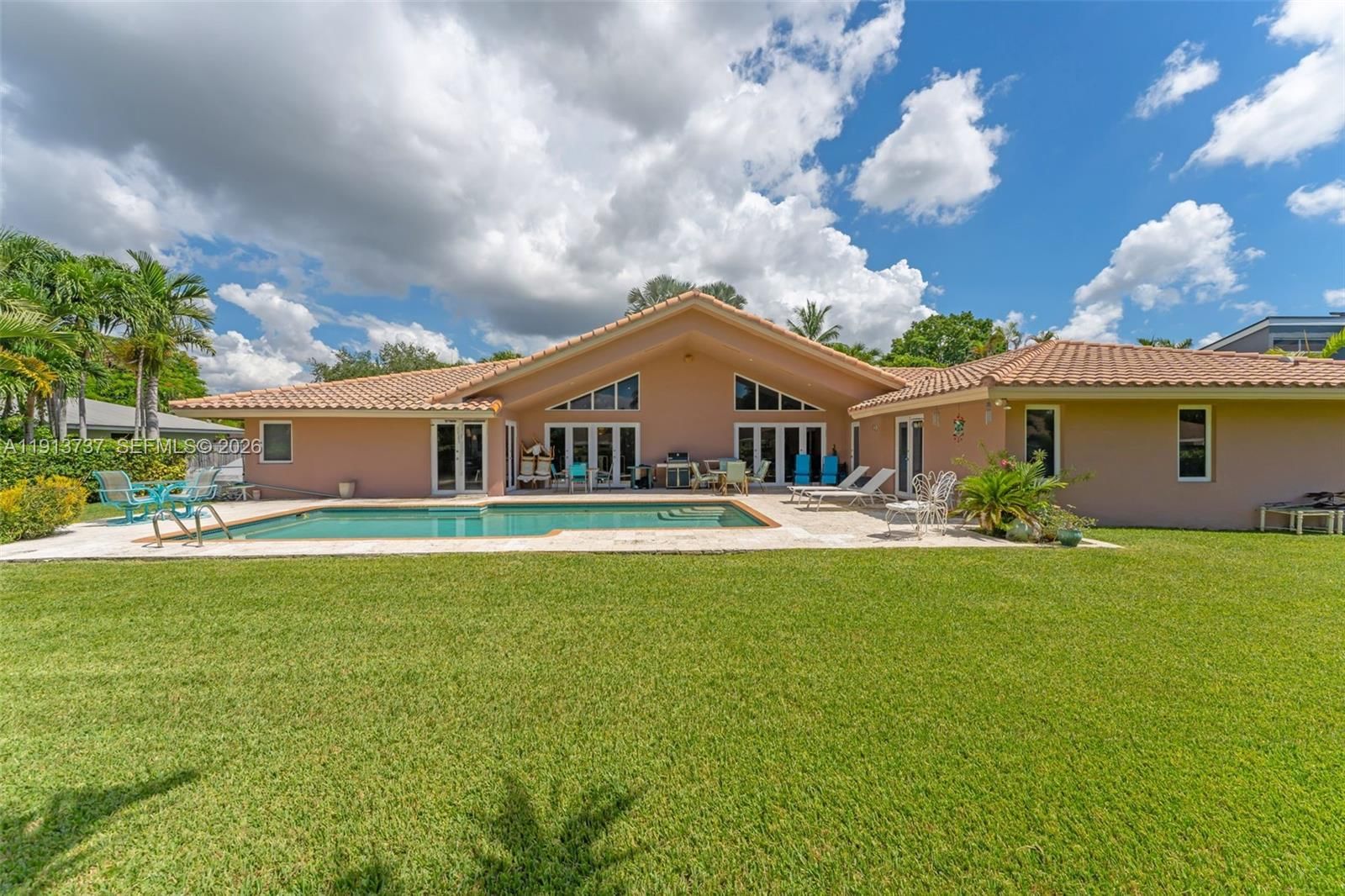 Real estate property located at 10220 140th St, Miami-dade, Lusia R Sub, Miami, FL