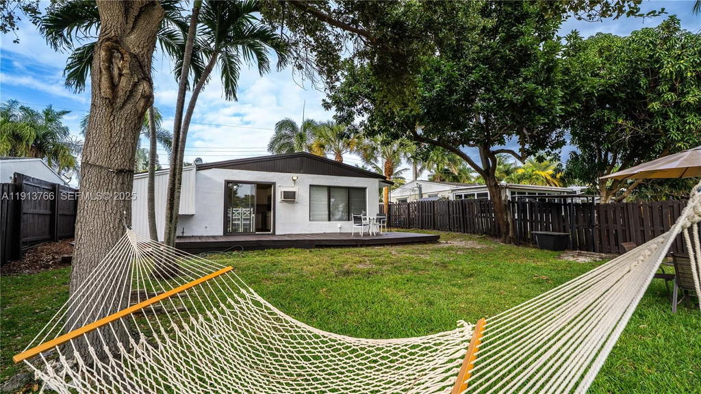 Real estate property located at 2634 Thomas St, Broward, Look Homesites, Hollywood, FL
