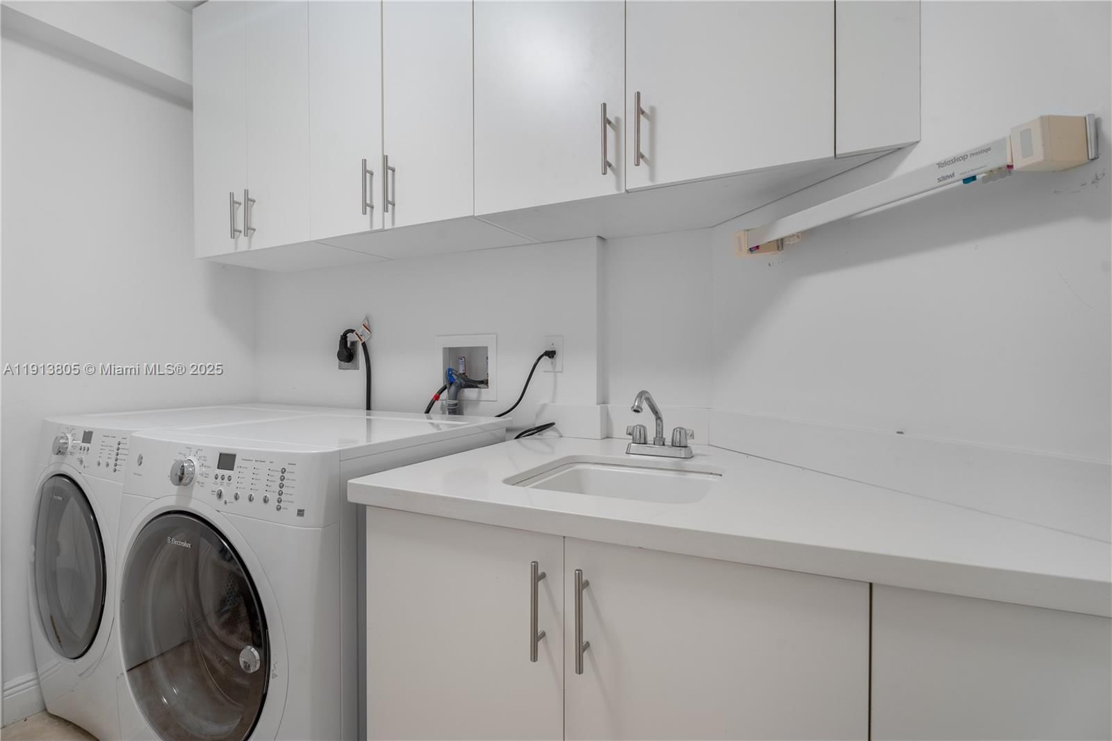 Real estate property located at 2600 Island Blvd #1605, Miami-dade, 2600 Isl Blvd Williams Is, Aventura, FL