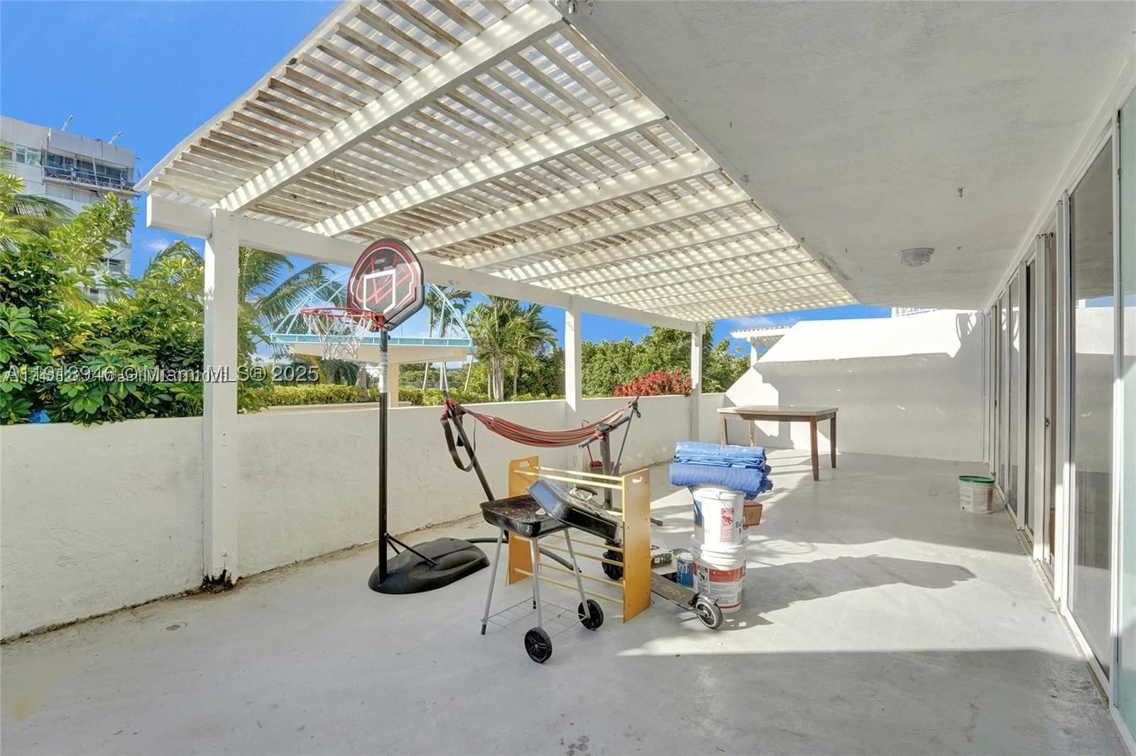 Real estate property located at 7601 Treasure Dr #406, Miami-dade, The Grandview Palace Cond, North Bay Village, FL