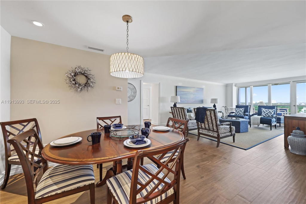 Real estate property located at 2100 Ocean Ln #1009, Broward, Point Of Americas Condo, Fort Lauderdale, FL