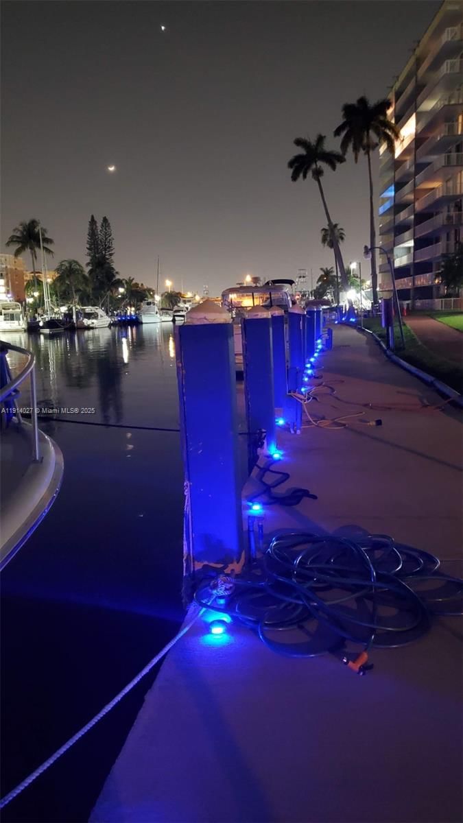 Real estate property located at 1800 24th Ave #408, Miami-dade, Isla Del Mar Condo, Miami, FL