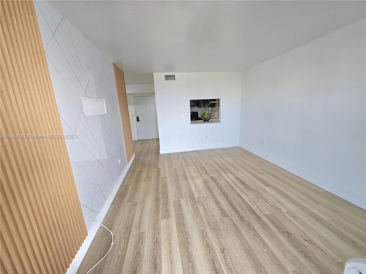 Real estate property located at 1800 24th Ave #408, Miami-dade, Isla Del Mar Condo, Miami, FL