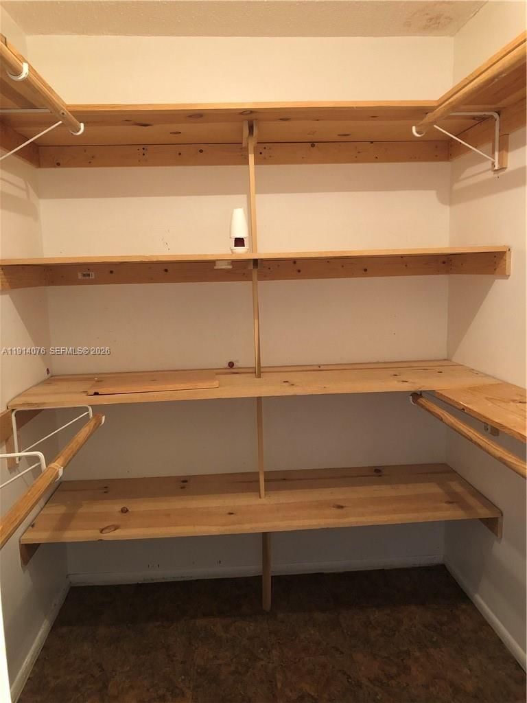 Real estate property located at 1750 191st St #403-1, Miami-dade, Jade Winds Group-daisy Ga, Miami, FL