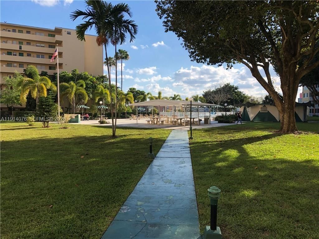 Real estate property located at 1750 191st St #403-1, Miami-dade, Jade Winds Group-daisy Ga, Miami, FL