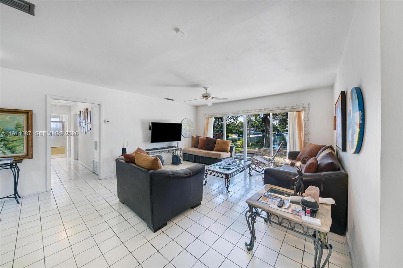 Real estate property located at 5110 92nd Ave, Miami-dade, Miller Heights Sec 8, Miami, FL