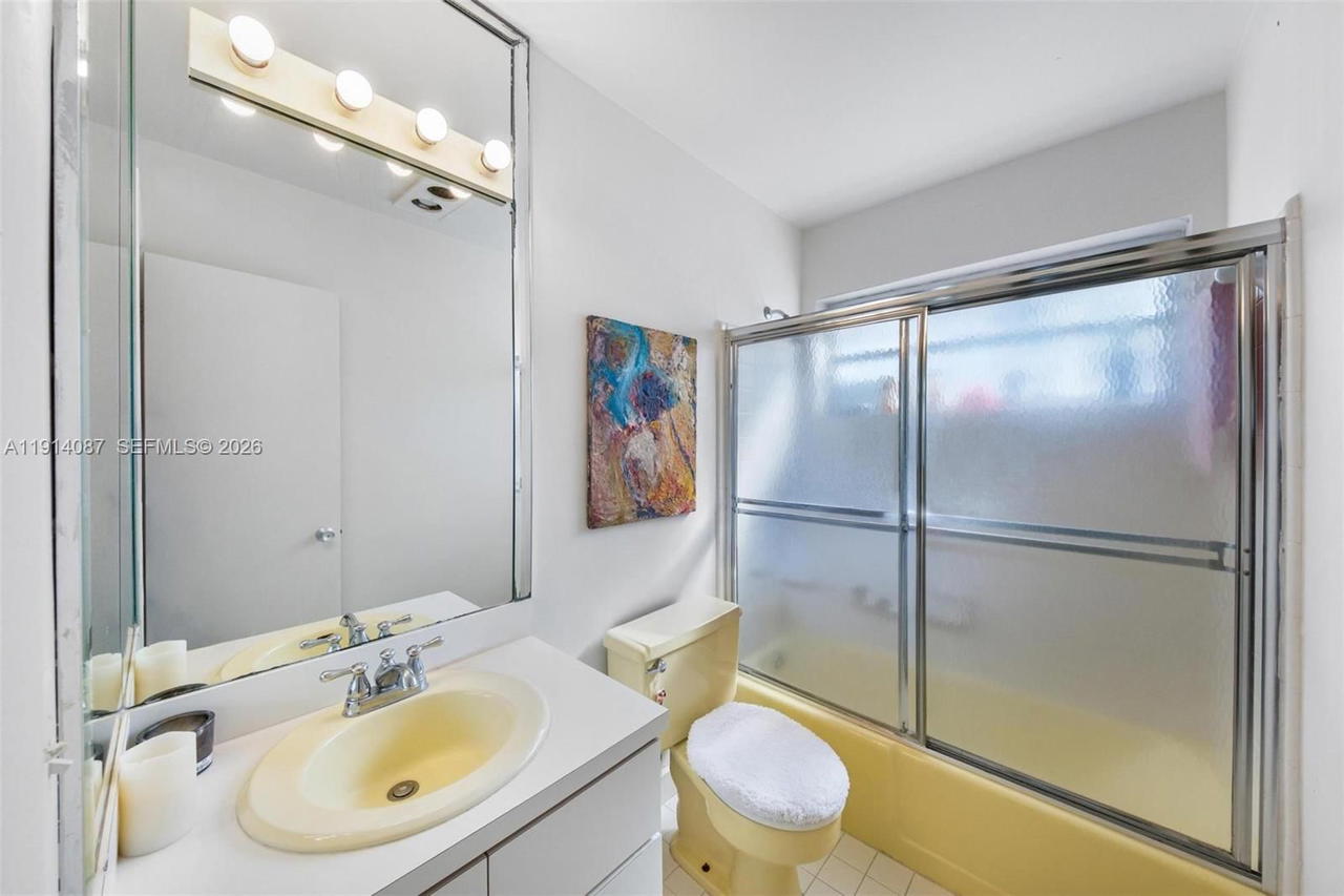 Real estate property located at 5110 92nd Ave, Miami-dade, Miller Heights Sec 8, Miami, FL