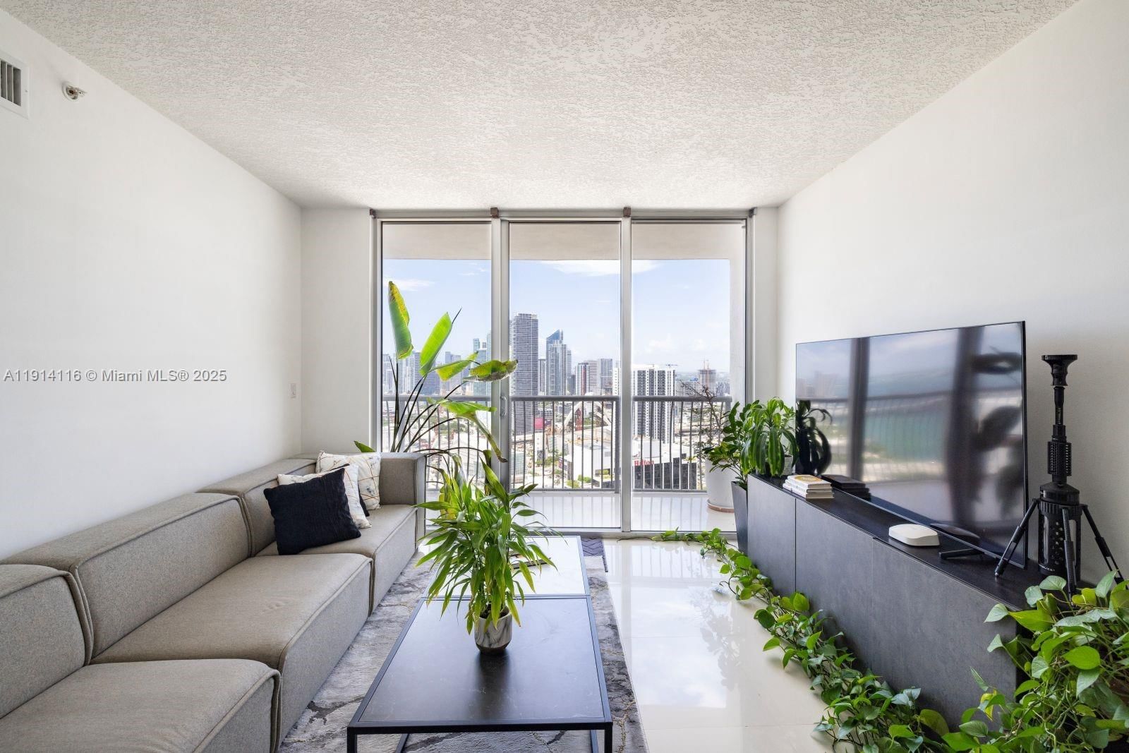 Real estate property located at 1750 Bayshore Dr #4312, Miami-dade, Opera Tower Condo, Miami, FL