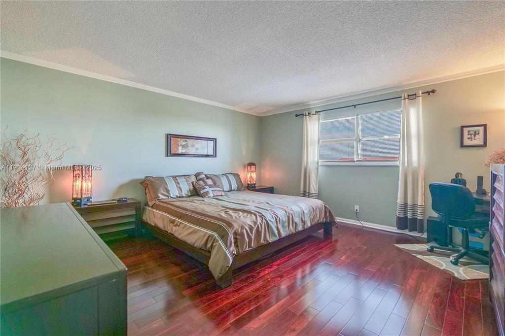 Real estate property located at 4751 21st St #515, Broward, Castle Apartments 12 Cond, Lauderhill, FL